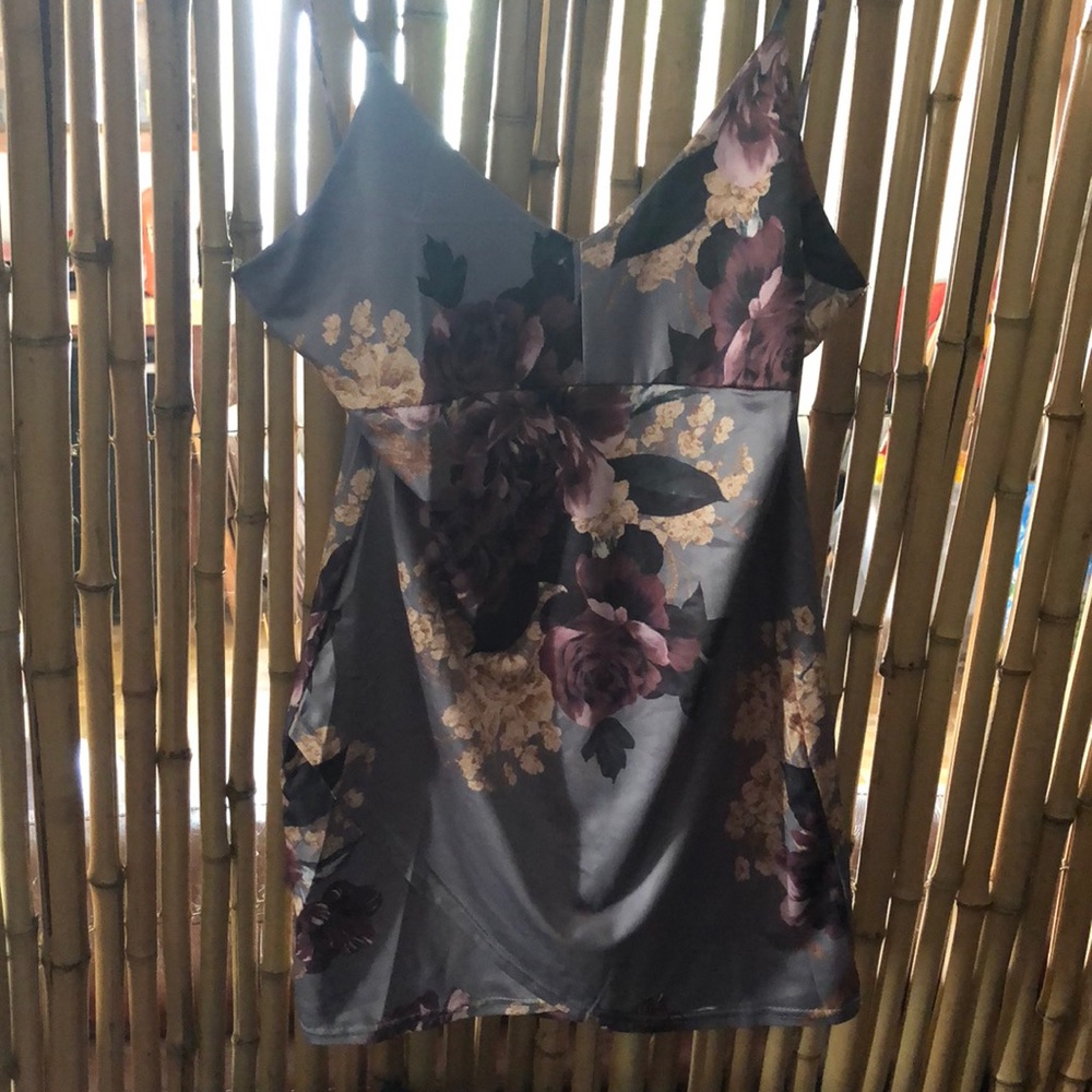 Mini dress - Picture 2 of 2